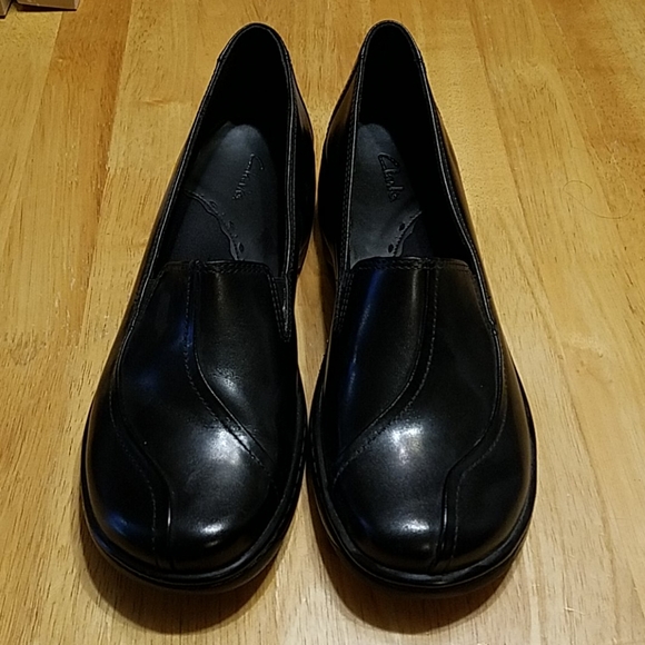 Clarks Shoes - Clarks Black Dress Shoe 9M